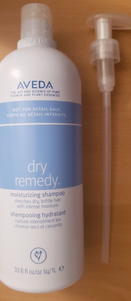 AVEDA Dry Remedy shampoo- Litre